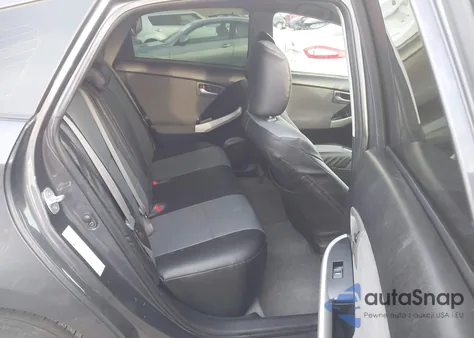 2013 Toyota Prius Two из США, поврежденный, VIN JTDKN3DU3D1669307